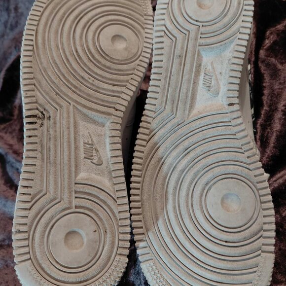 Nike White Air Force 1 '07 ESS White w/Black Paisley Swoosh Sz W8 - M 6.5 - Picture 7 of 7